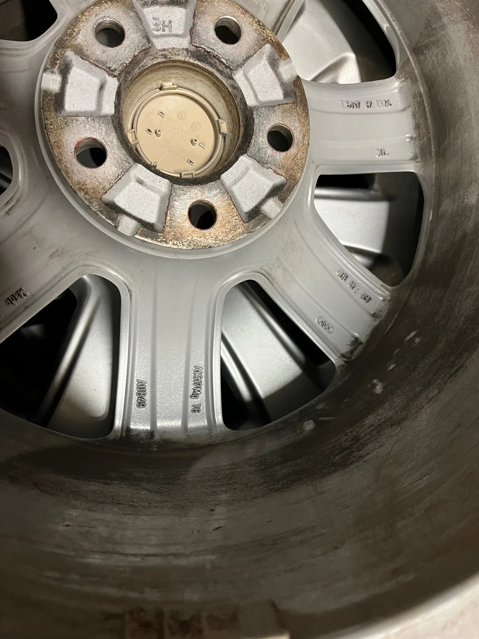    235/60R17  Audi | Mobile.bg   10