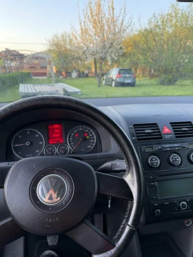 VW Touran 2.0 TDI 7местна , снимка 6