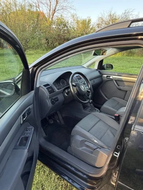 VW Touran 2.0 TDI 7местна , снимка 4