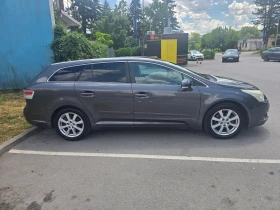 Toyota Avensis 1.8, снимка 9