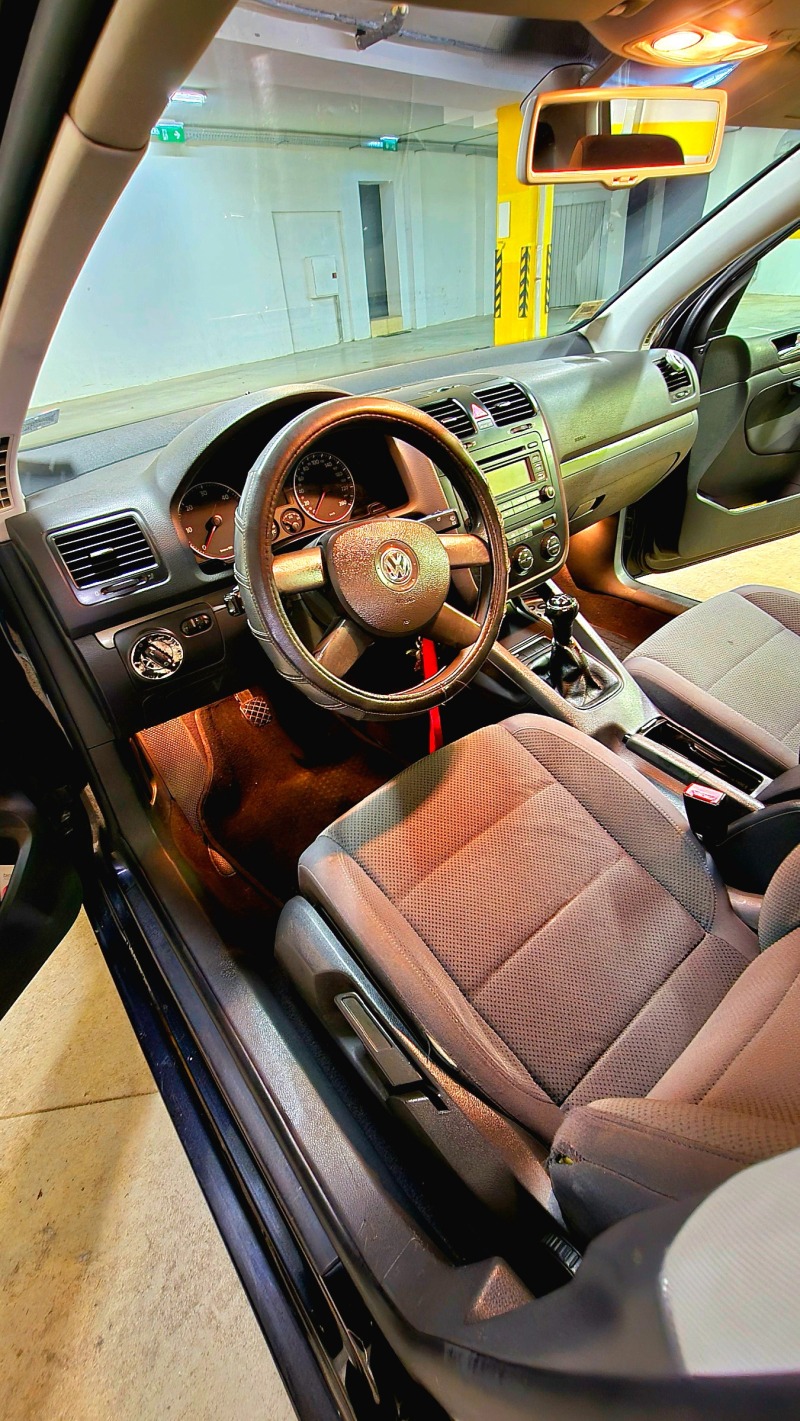 VW Golf, снимка 3 - Автомобили и джипове - 46191602