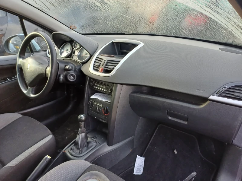 Peugeot 207 1.6 HDI, снимка 7 - Автомобили и джипове - 47274776