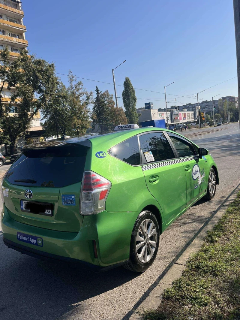 Toyota Prius + , снимка 4 - Автомобили и джипове - 47469281