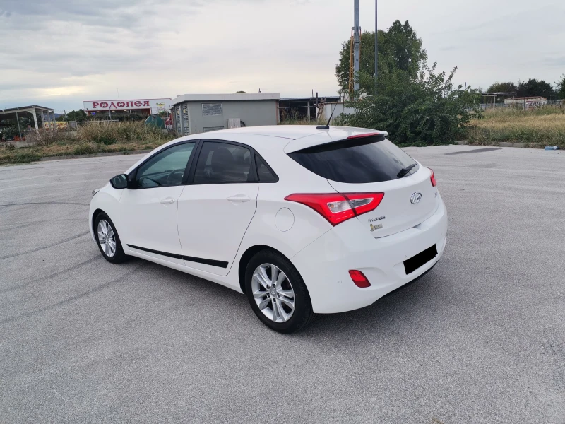 Hyundai I30 1.6, снимка 5 - Автомобили и джипове - 48393245