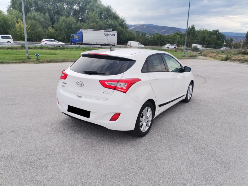 Hyundai I30 1.6, снимка 7 - Автомобили и джипове - 48393245