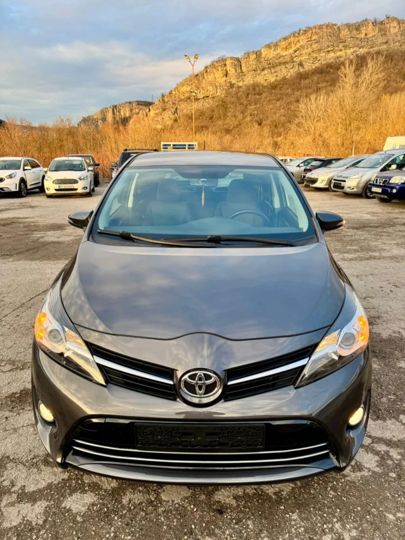 Toyota Verso FACELIFT, 7 МЕСТА, НАВИГАЦИЯ , снимка 6 - Автомобили и джипове - 48806089