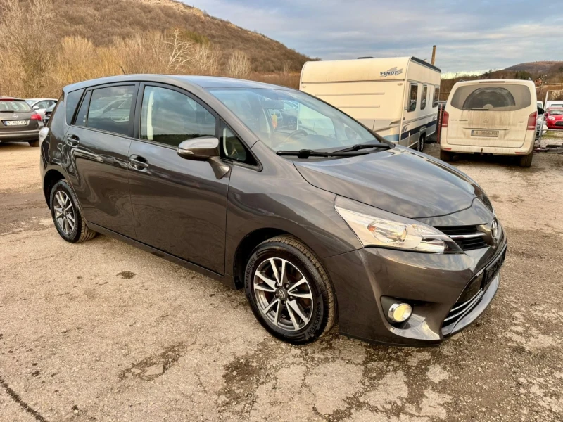 Toyota Verso FACELIFT, 7 МЕСТА, НАВИГАЦИЯ , снимка 5 - Автомобили и джипове - 48806089