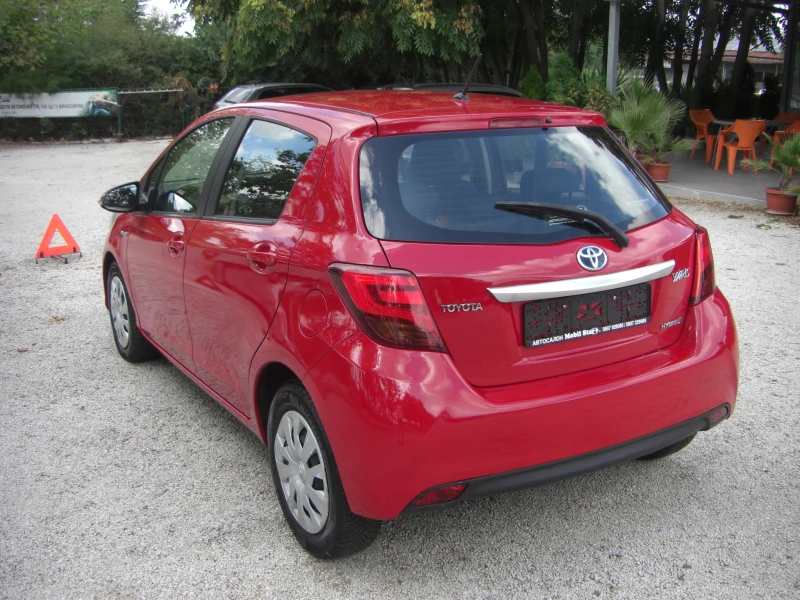 Toyota Yaris 1.5i HYBRID NAVI LED EURO 6B, снимка 3 - Автомобили и джипове - 51484484