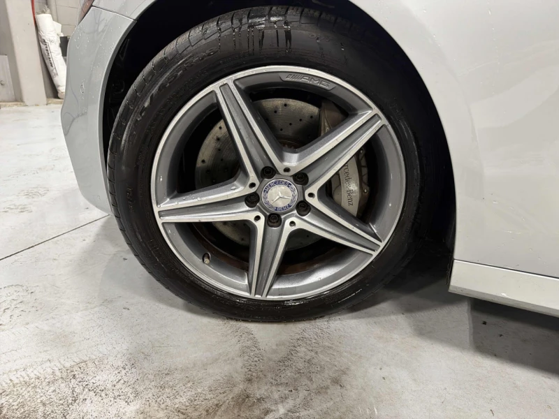 Mercedes-Benz E 400 * АВТО КРЕДИТ* ЦЕНА ДО БГ * Сервизна история * , снимка 9 - Автомобили и джипове - 52690472