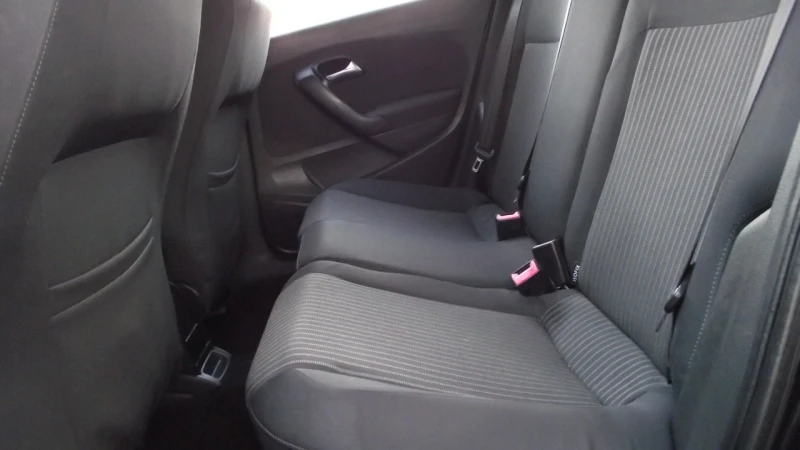 VW Polo 1.6.d.90.k.c. НОВА.5.100 km., снимка 15 - Автомобили и джипове - 52736033