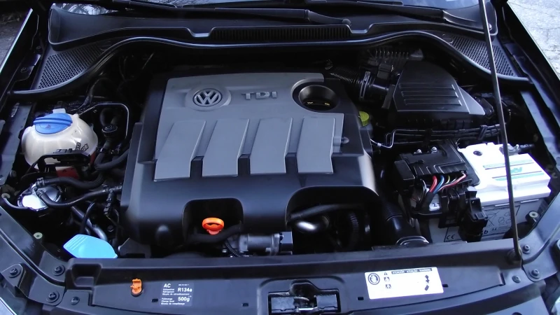 VW Polo 1.6.d.90.k.c. НОВА.5.100 km., снимка 9 - Автомобили и джипове - 52736033