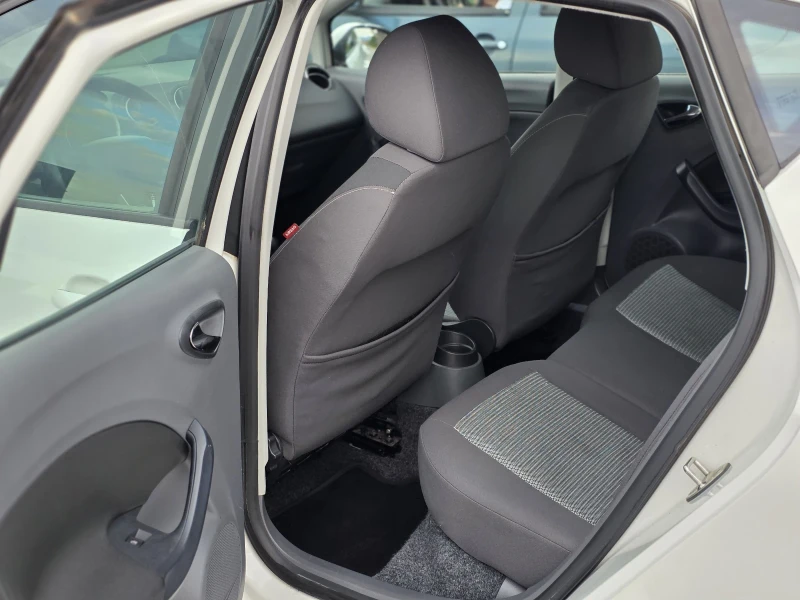 Seat Ibiza 1.4 tdi 80 k.c. ЛИЗИНГ, снимка 10 - Автомобили и джипове - 52789306