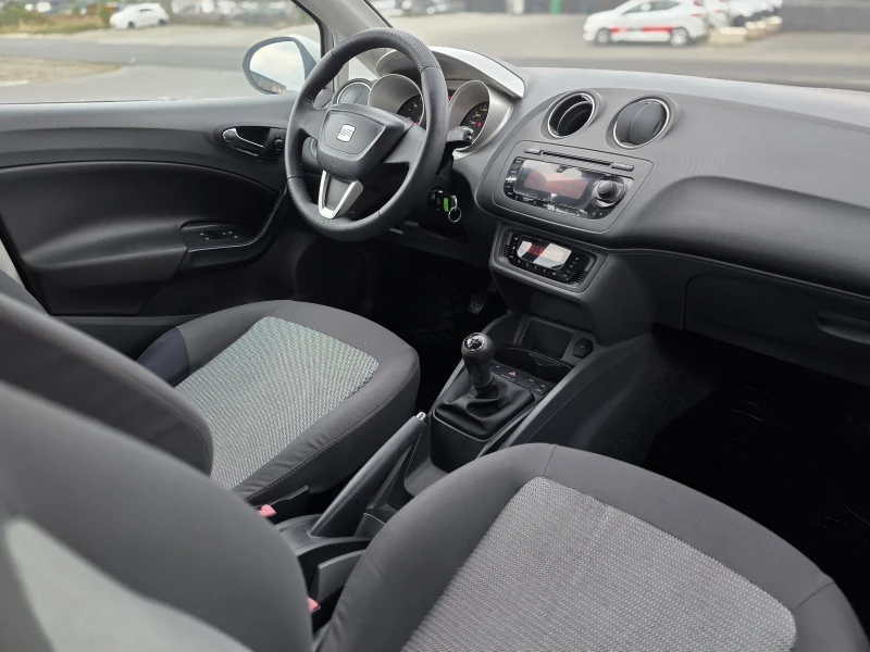 Seat Ibiza 1.4 tdi 80 k.c. ЛИЗИНГ, снимка 14 - Автомобили и джипове - 52789306