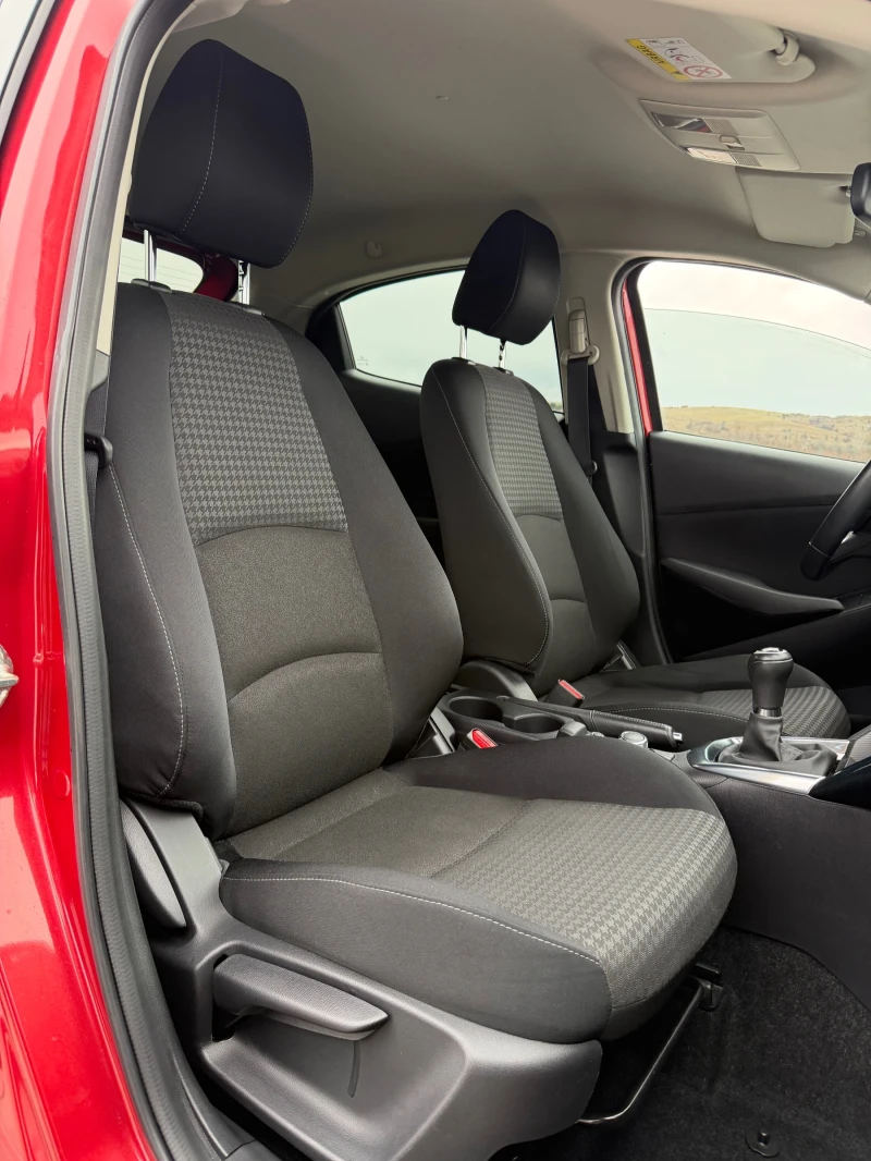 Mazda 2 1.5i G75 TAKUMI FACELIFT NAVI EURO 6 TUV COC, снимка 10 - Автомобили и джипове - 53303084