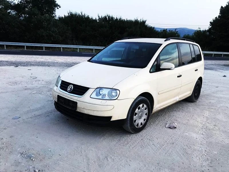 VW Touran 1.9, снимка 1 - Автомобили и джипове - 36462686