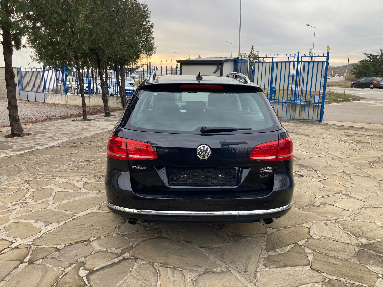 VW Passat 4X4 Highline 2, 0TDi 170k.АВТОМАТИК КОЖА НАВИГАЦИЯ - изображение 6