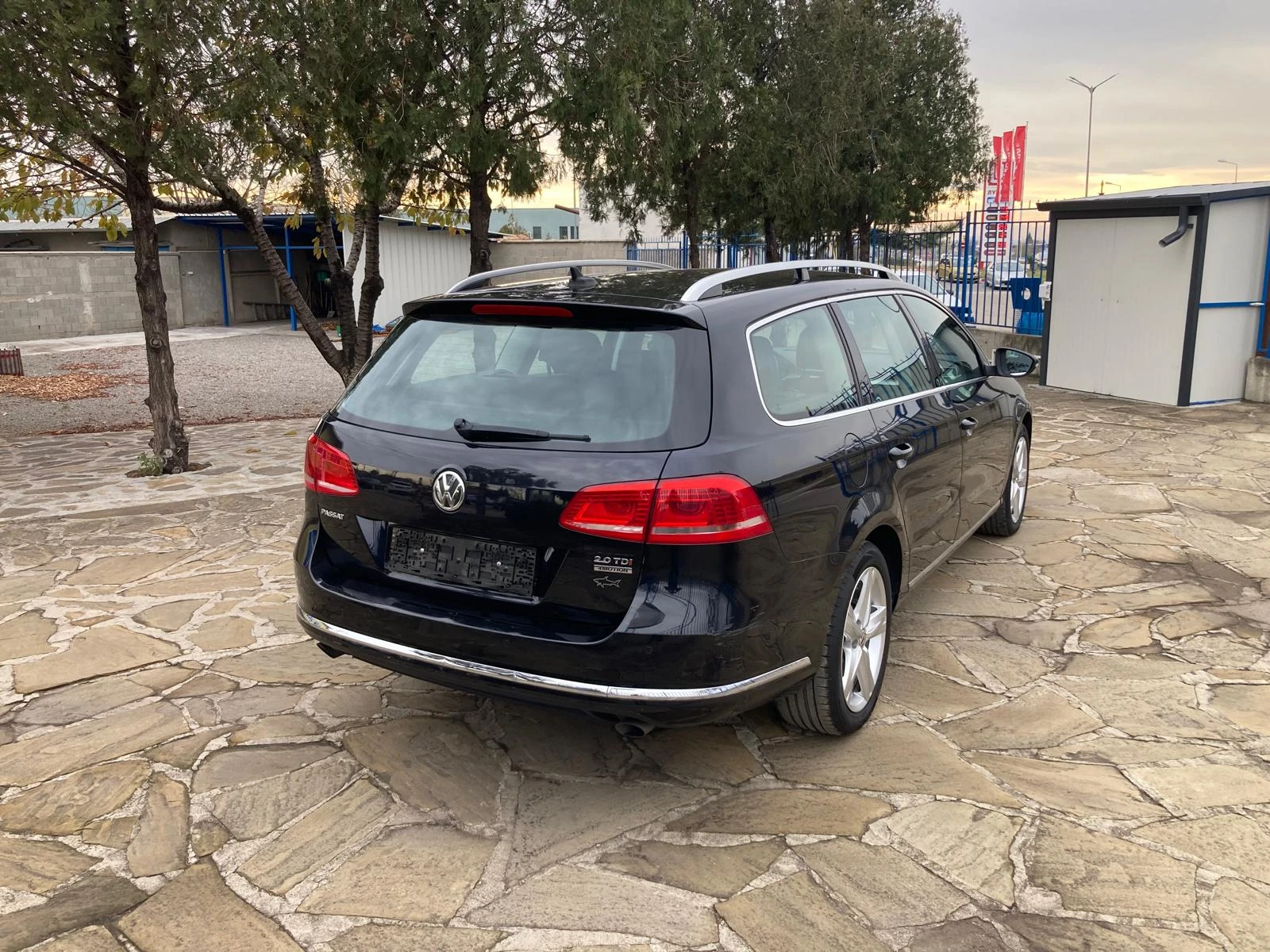 VW Passat 4X4 Highline 2, 0TDi 170k.АВТОМАТИК КОЖА НАВИГАЦИЯ - изображение 5