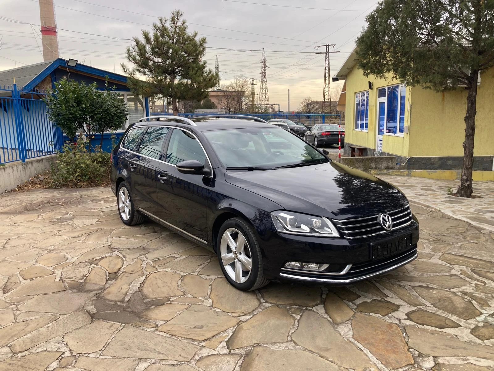 VW Passat 4X4 Highline 2, 0TDi 170k.АВТОМАТИК КОЖА НАВИГАЦИЯ - изображение 3