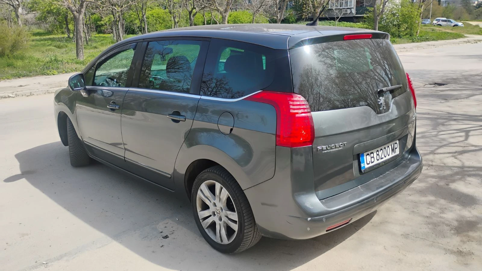 Peugeot 5008 1.6i, 7 места - изображение 4
