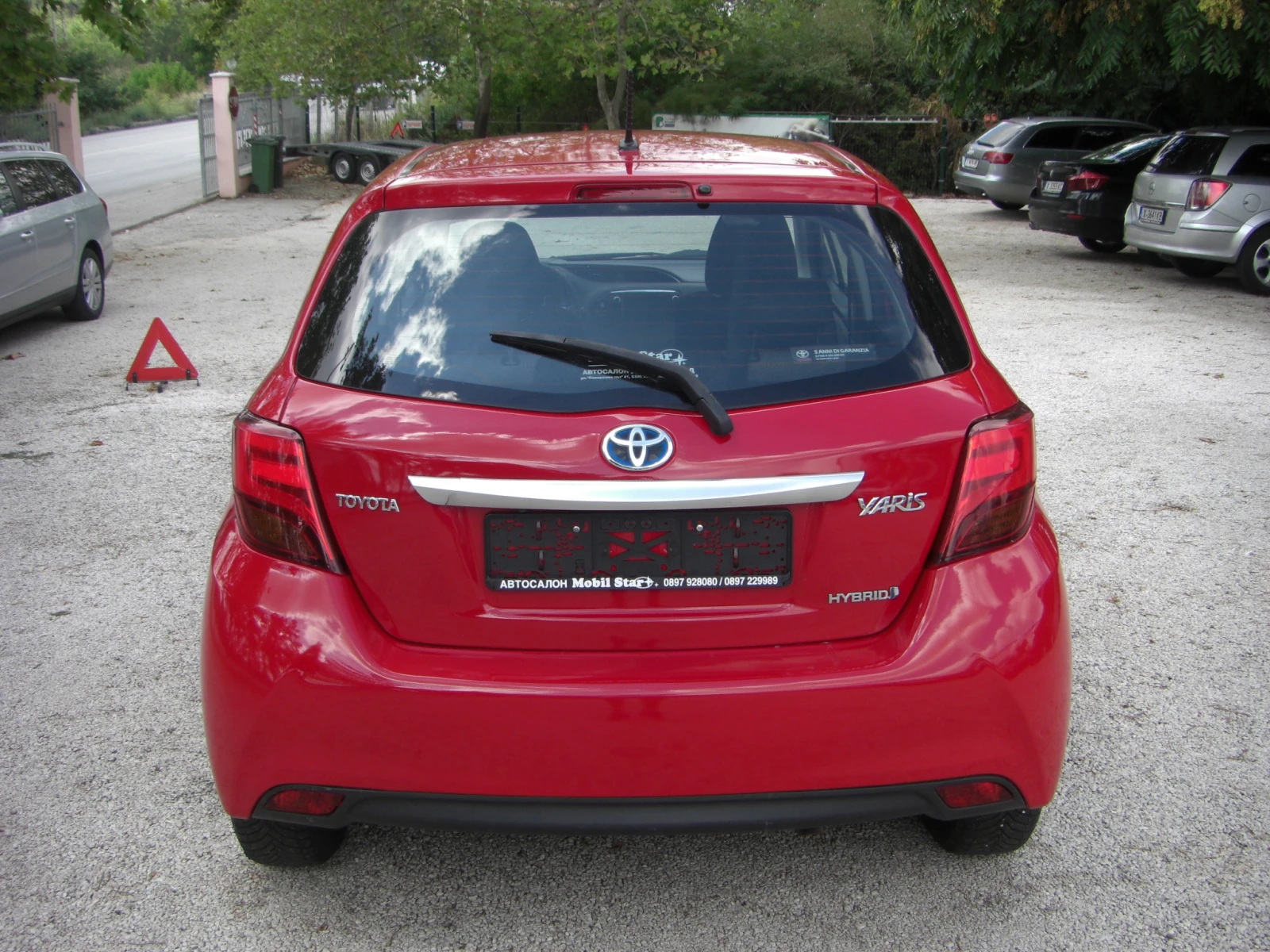 Toyota Yaris 1.5i HYBRID NAVI LED EURO 6B - изображение 4
