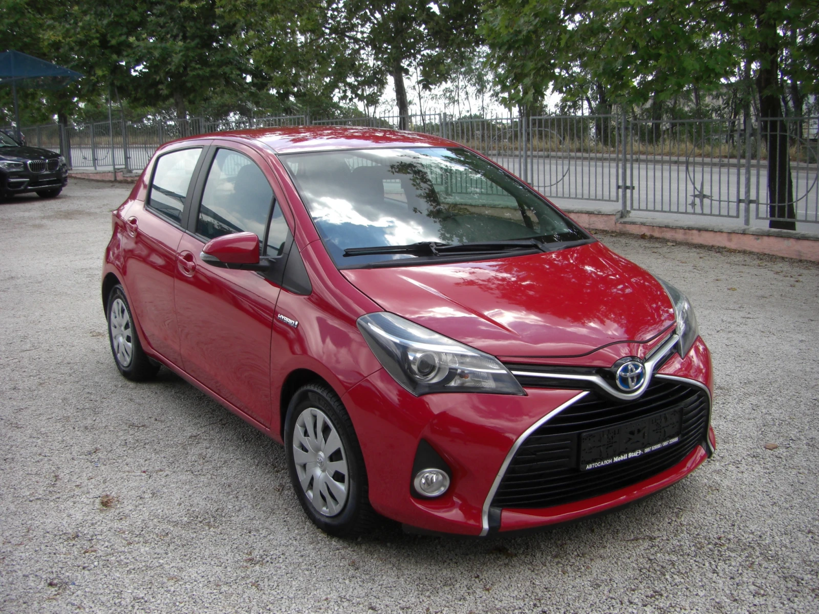 Toyota Yaris 1.5i HYBRID NAVI LED EURO 6B - изображение 7