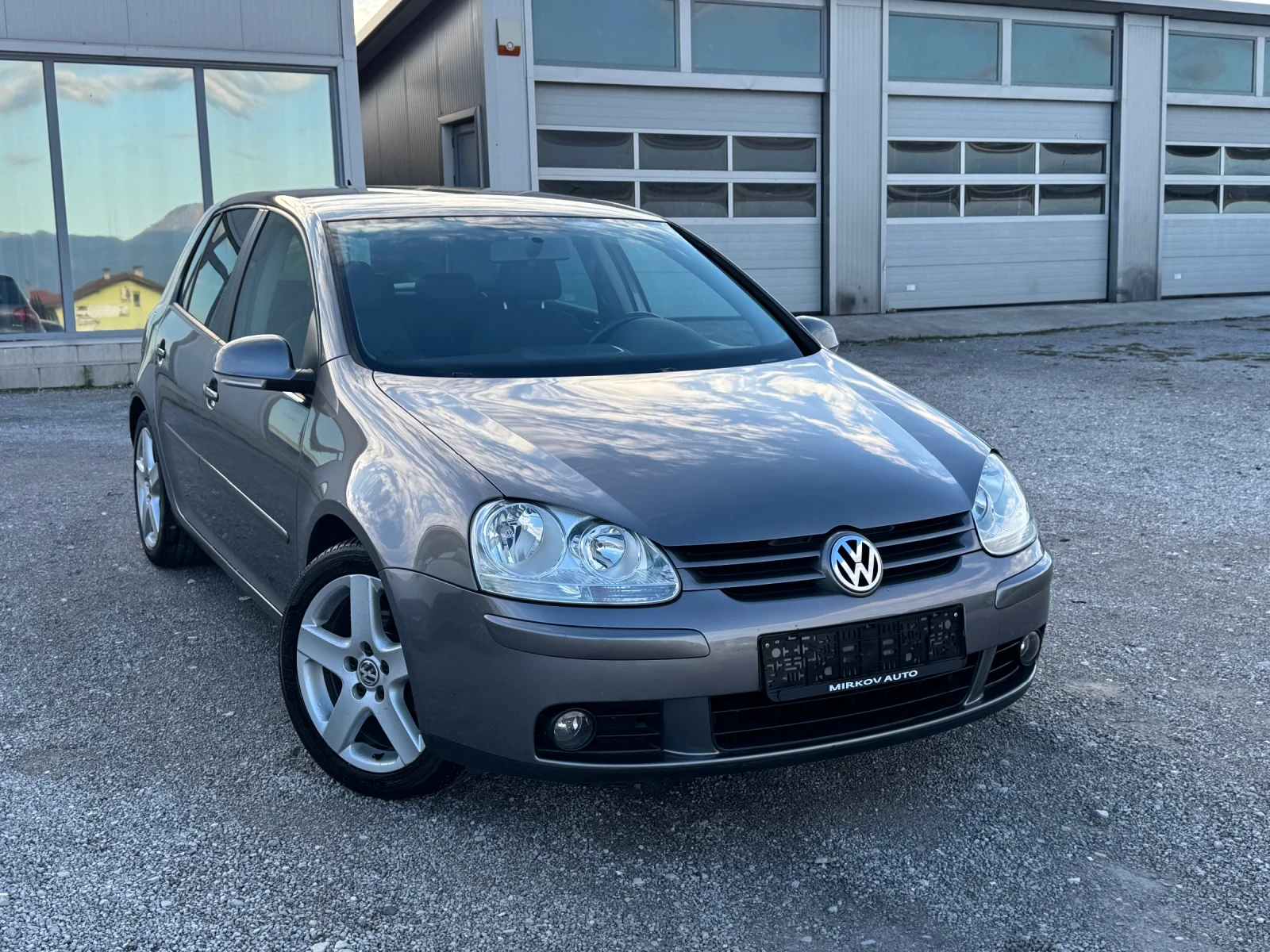 VW Golf 2.0TDI/130.000км/АВТОМАТ/НОВА - изображение 3