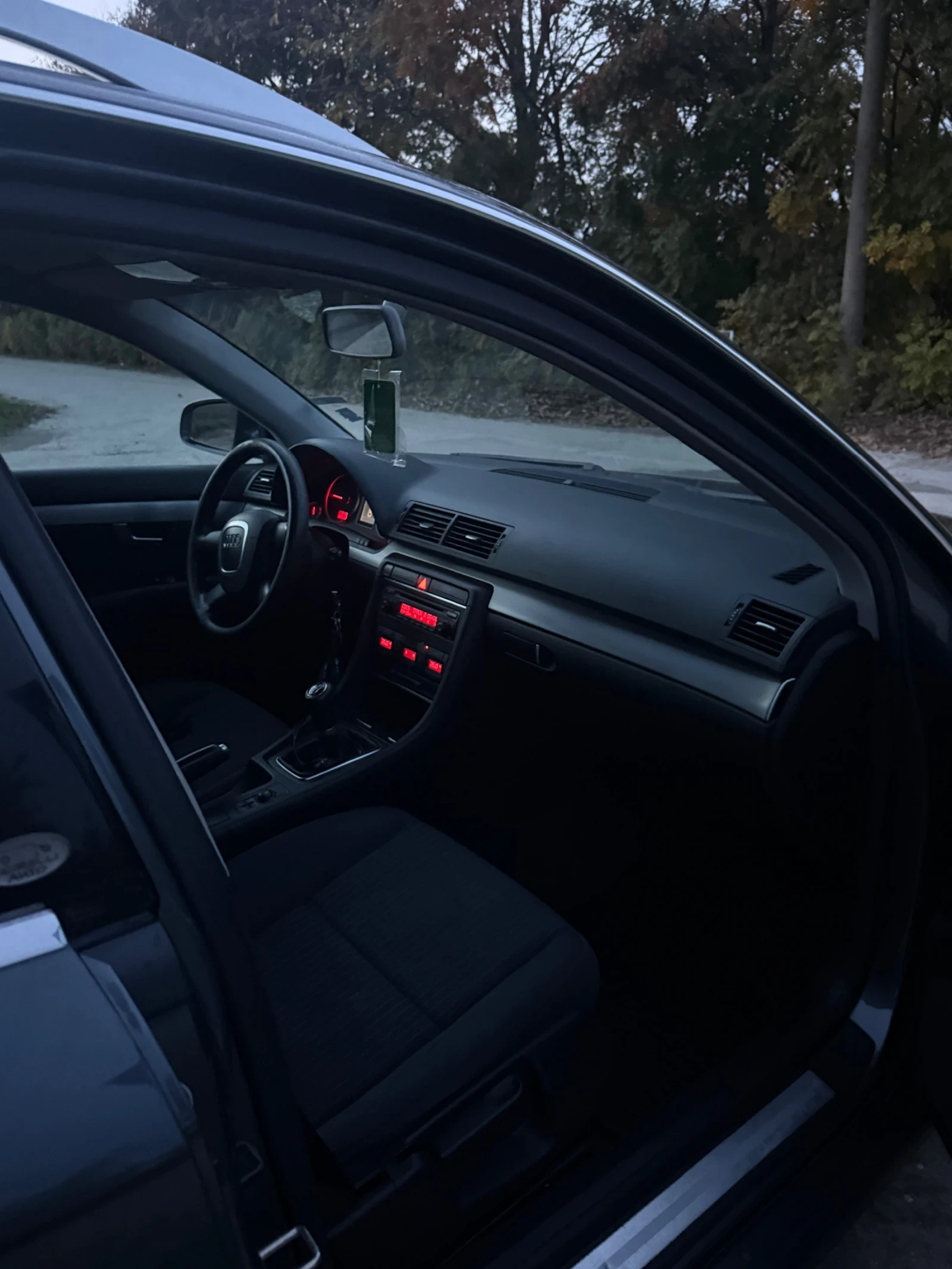 Audi A4  - изображение 5
