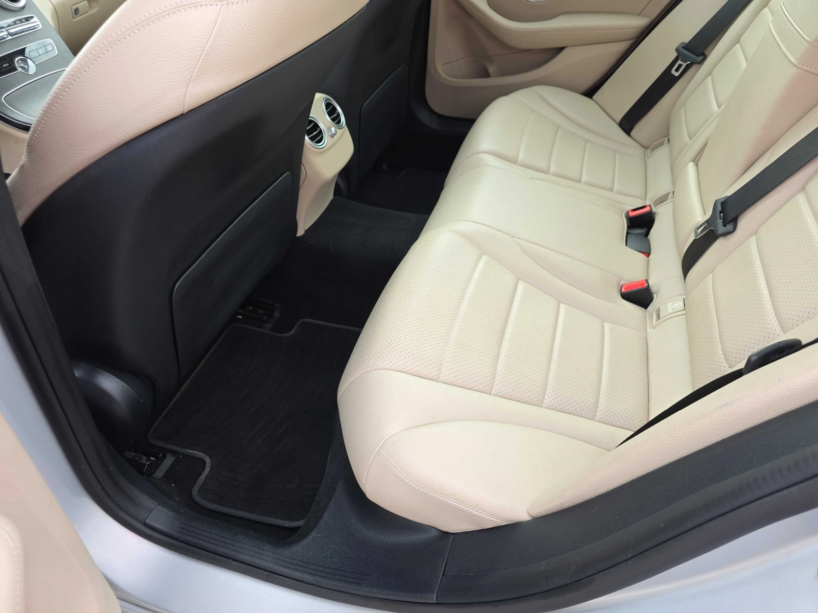 Mercedes-Benz C 300 CARFAX * *   * *  | Mobile.bg   13