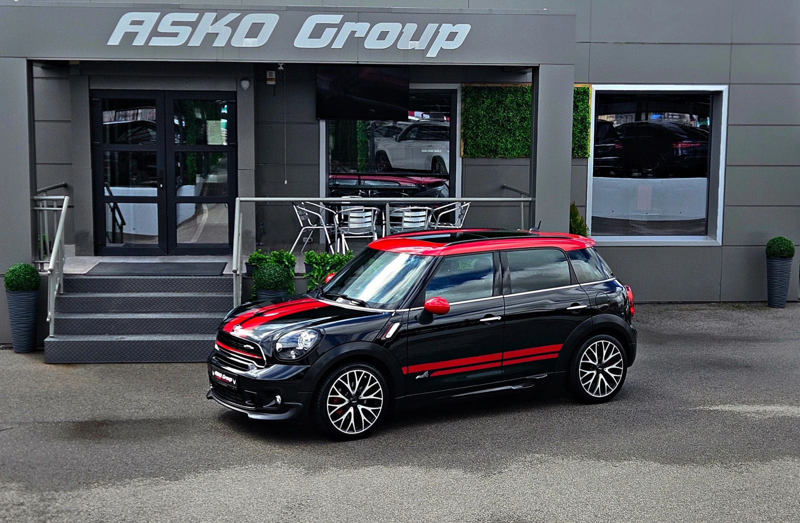 Mini John Cooper Works ALL4/GERMANY/PANO/HARMAN/KARDON/ПОДГРЕВ/LIZING, снимка 17 - Автомобили и джипове - 54078036