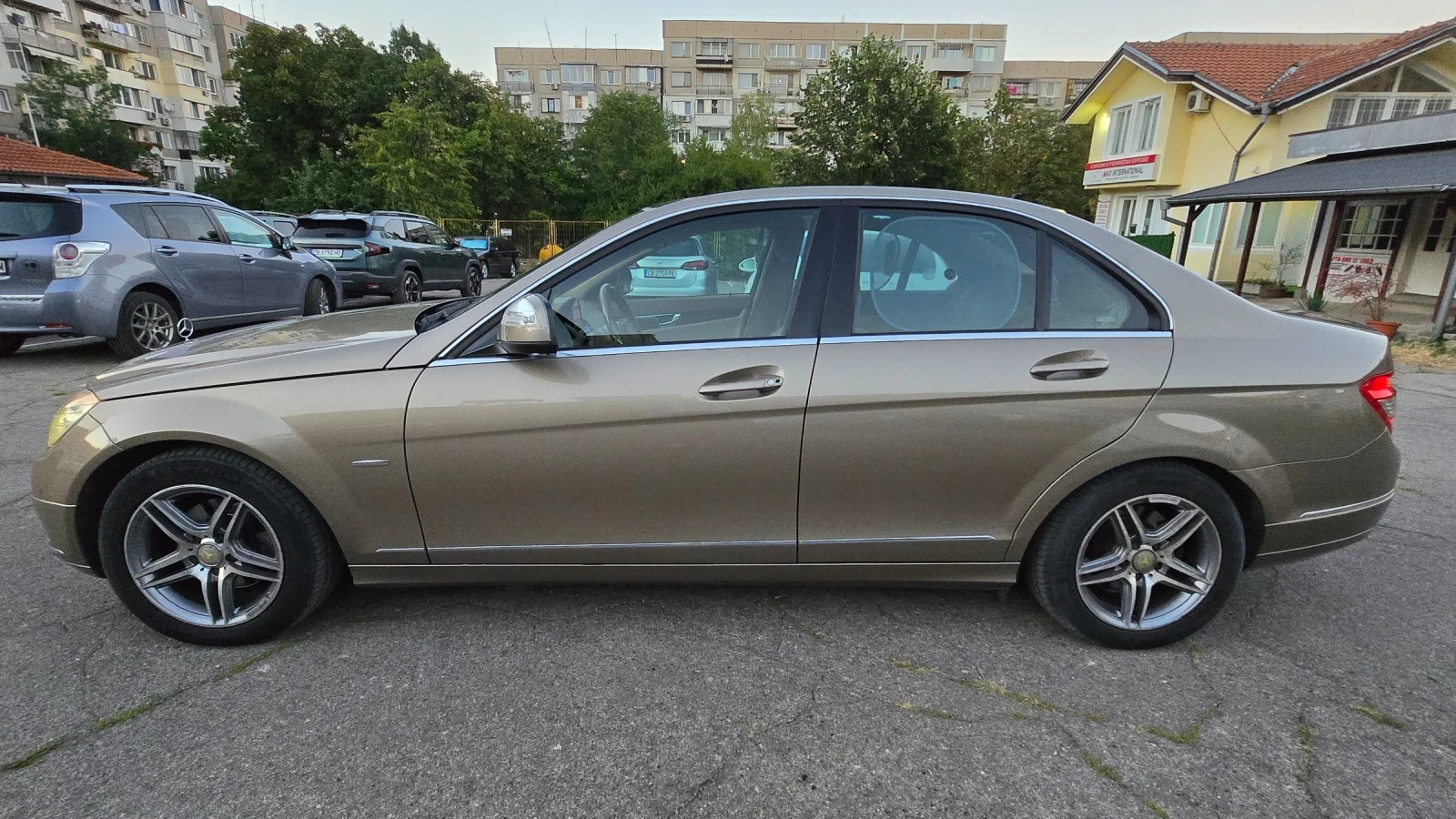 Mercedes-Benz C 280, снимка 12 - Автомобили и джипове - 54719718