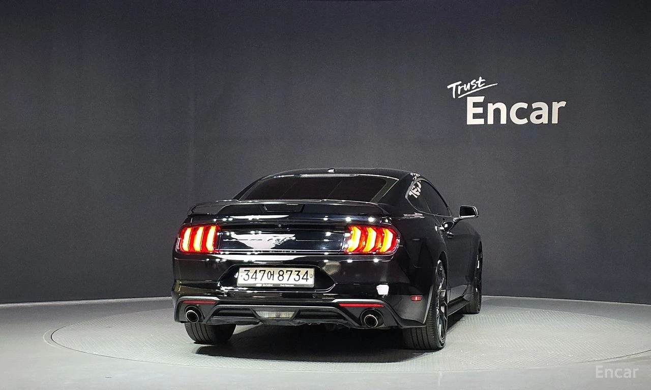 Ford Mustang 2.3 Eco Boost FACE* КОЖА* NAVI* ПОДГРЕВ* ОБДУХВАНЕ, снимка 4 - Автомобили и джипове - 54778119