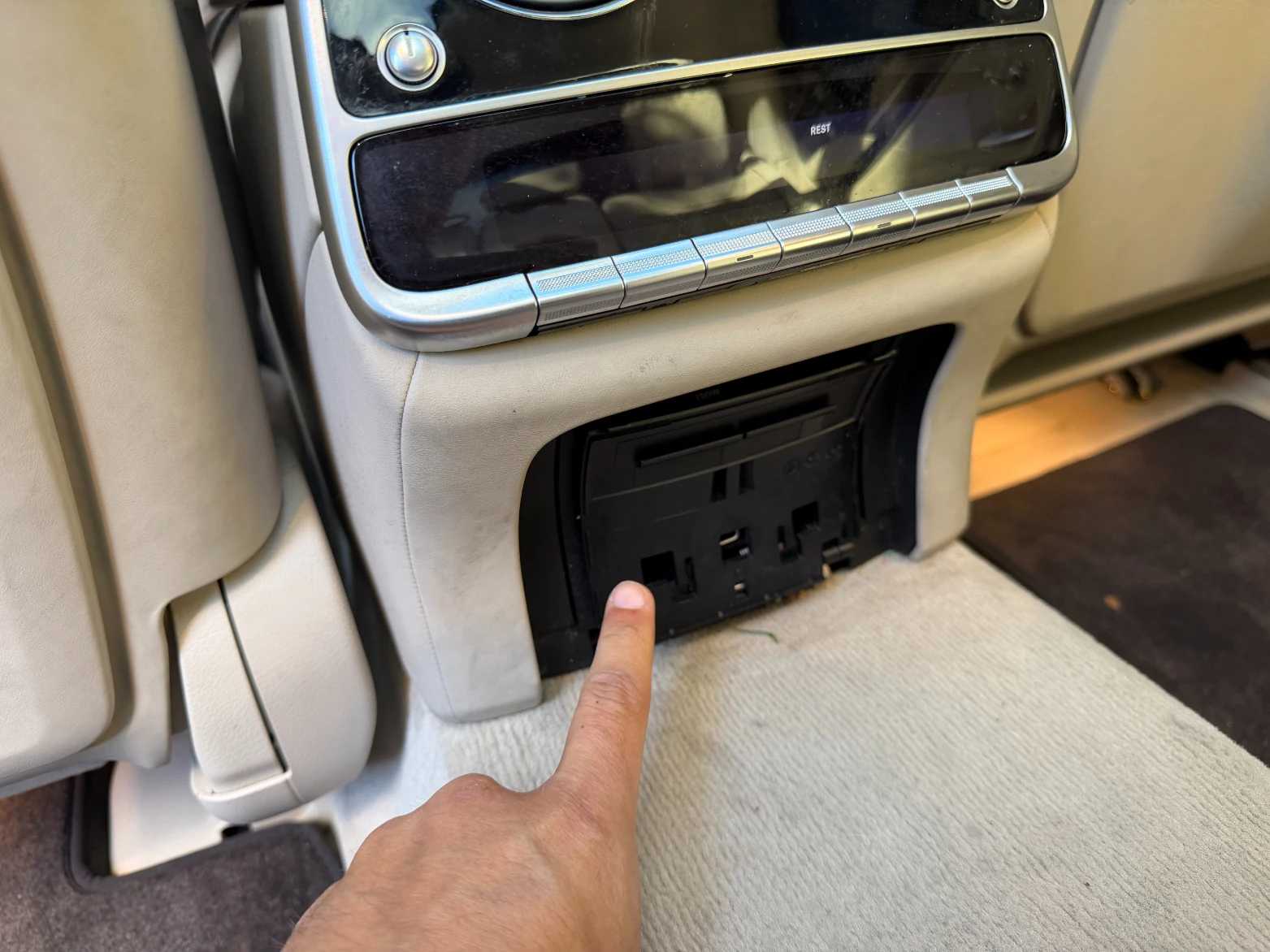 Mercedes-Benz S 560 V8 | Mobile.bg � ����������� 17