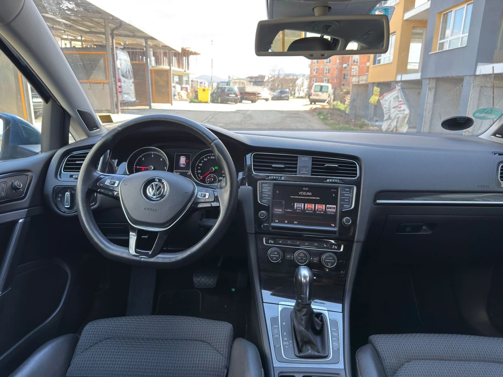 VW Golf 1.6 TDI 7DSG, снимка 12 - Автомобили и джипове - 54984982