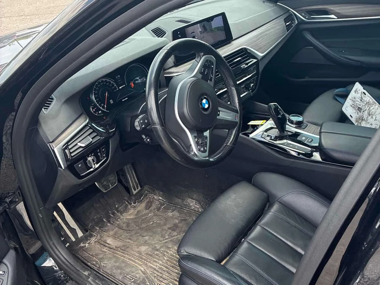 BMW 530E xDrive iPerformance/ШИБИДАХ/360, снимка 7 - Автомобили и джипове - 55125474