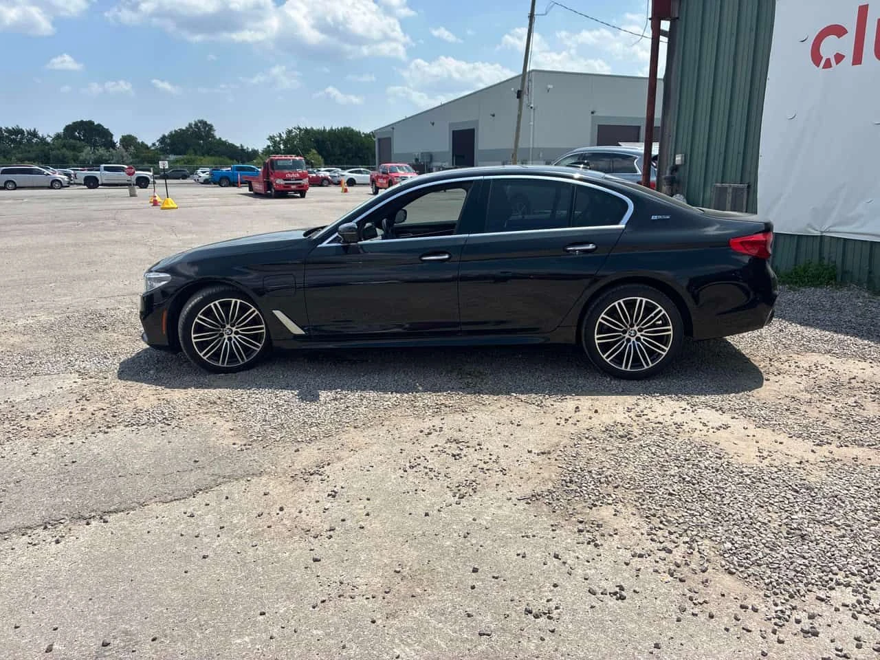 BMW 530E xDrive iPerformance/ШИБИДАХ/360, снимка 3 - Автомобили и джипове - 55125474