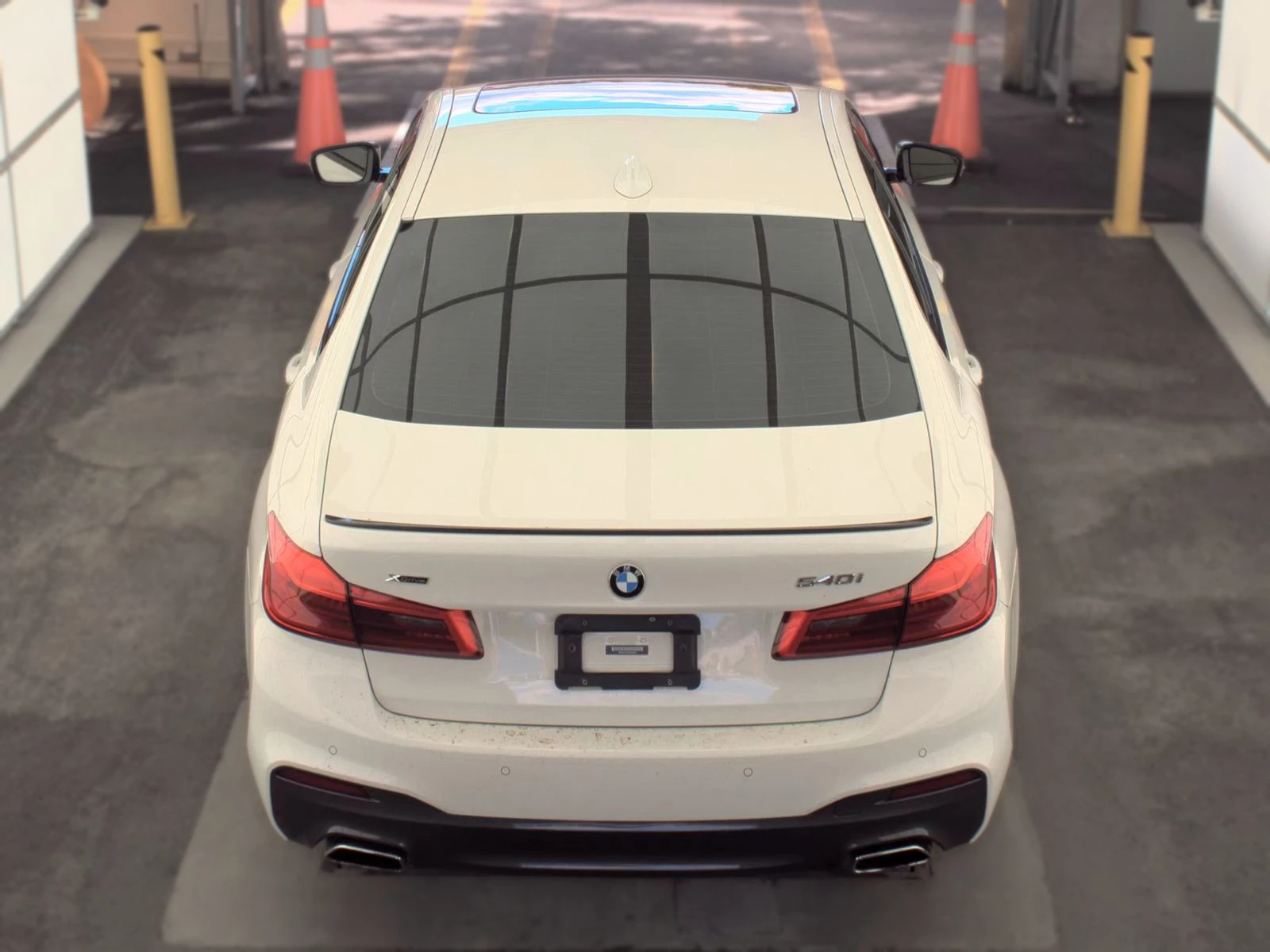 BMW 540 M-PK* HARMAN* HUD* CONTINENTAL* КРАЙНА ЦЕНА, снимка 5 - Автомобили и джипове - 55147427