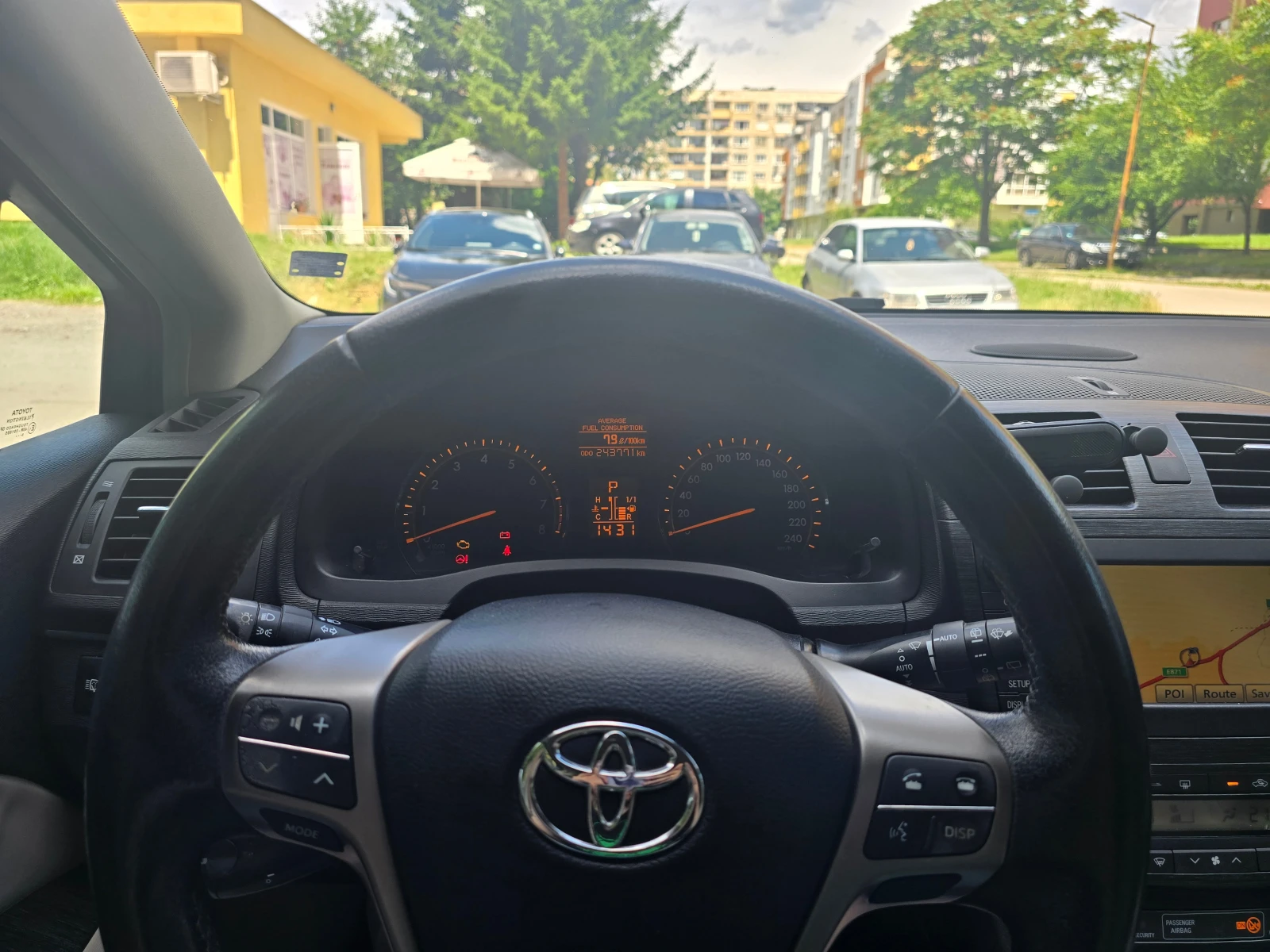 Toyota Avensis 1.8, снимка 12 - Автомобили и джипове - 55588398