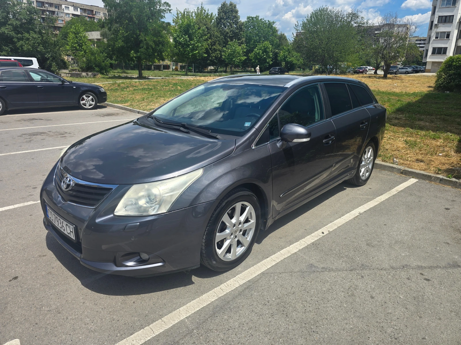 Toyota Avensis 1.8, снимка 3 - Автомобили и джипове - 55588398