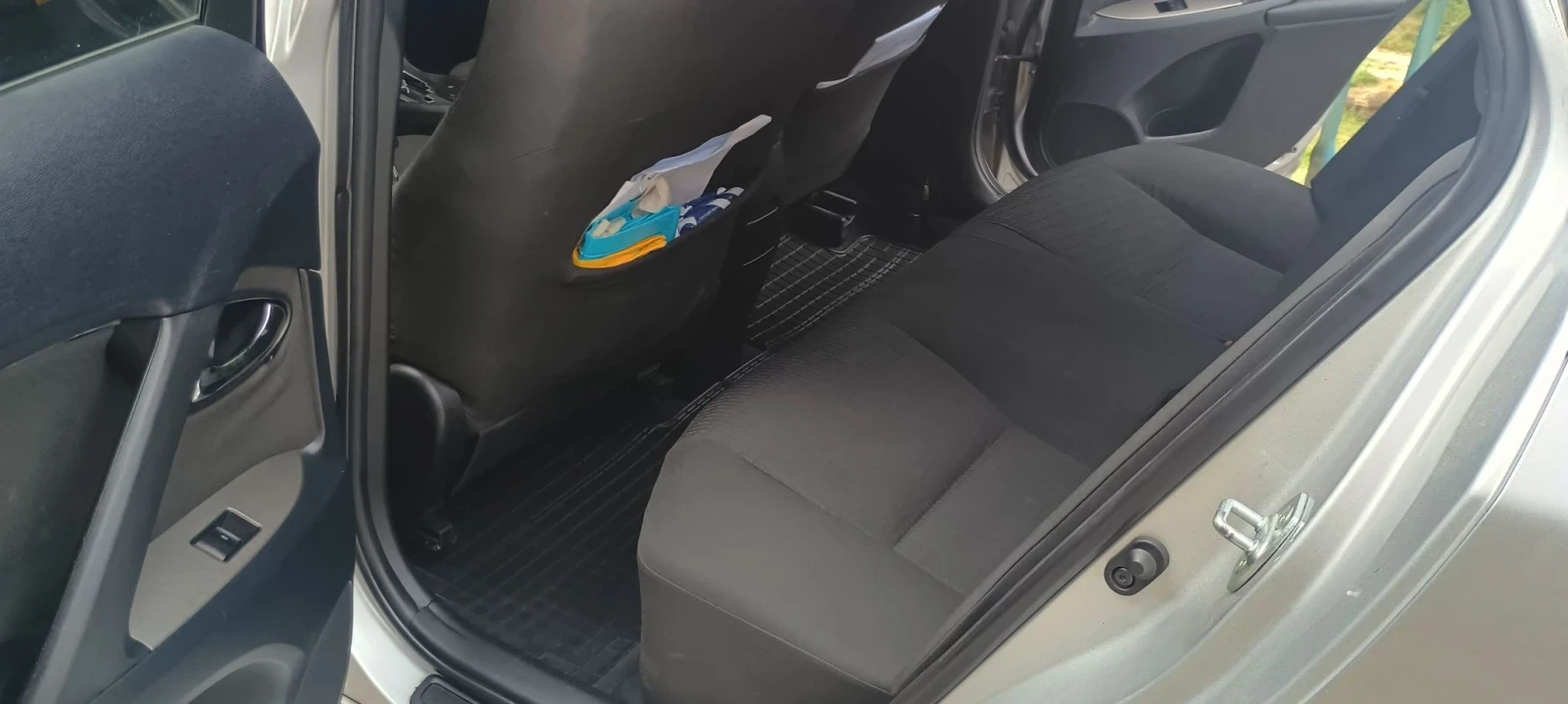 Toyota Avensis, снимка 12 - Автомобили и джипове - 55777629