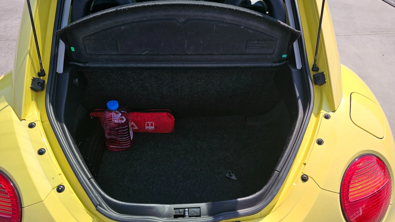 VW Beetle, снимка 12 - Автомобили и джипове - 55805845