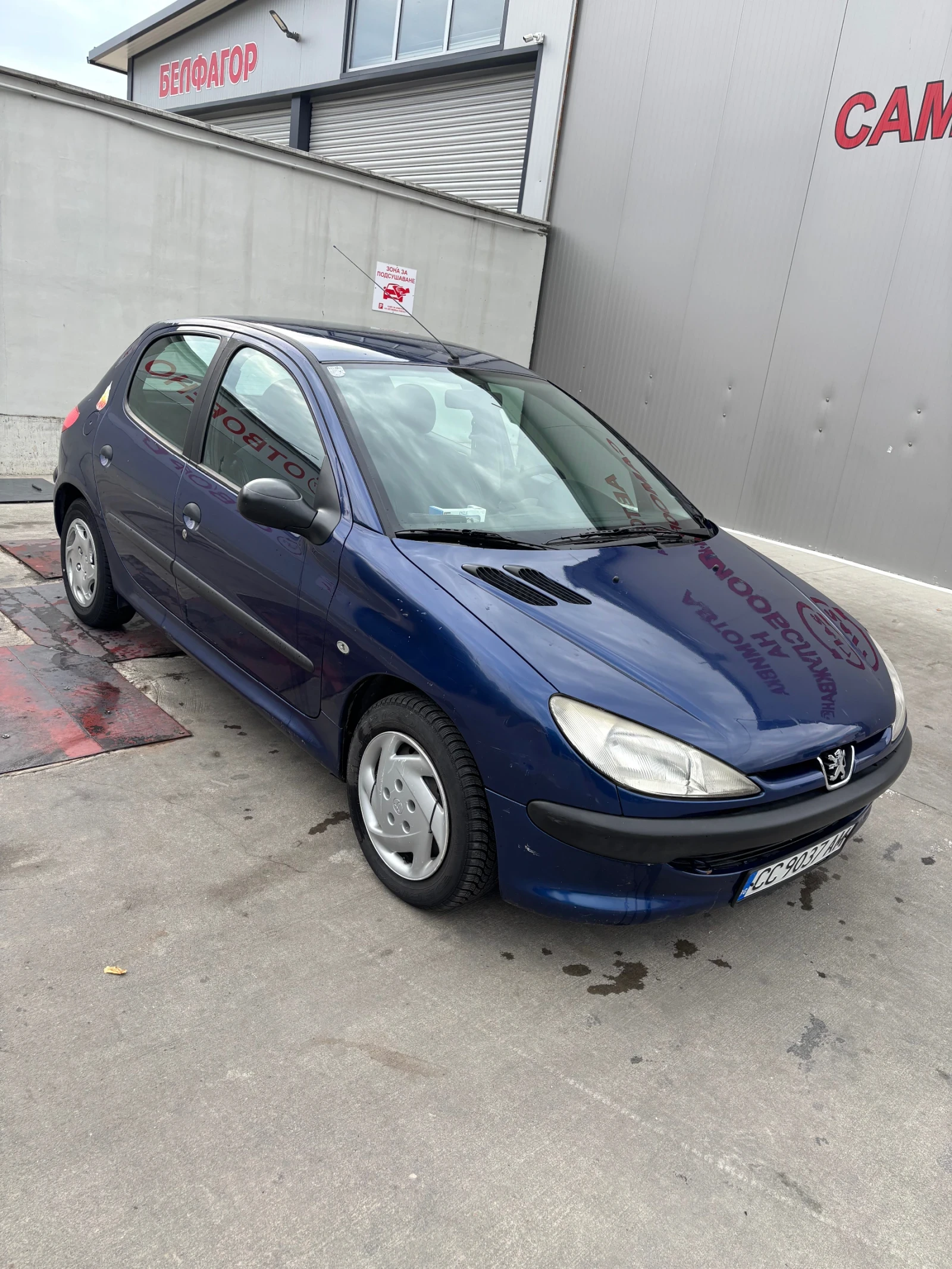 Peugeot 206