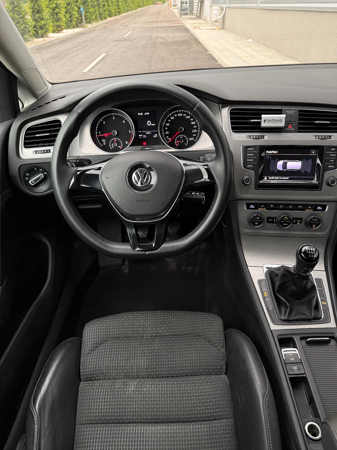 VW Golf Variant 2.0 TDI Highline , снимка 5 - Автомобили и джипове - 56120053