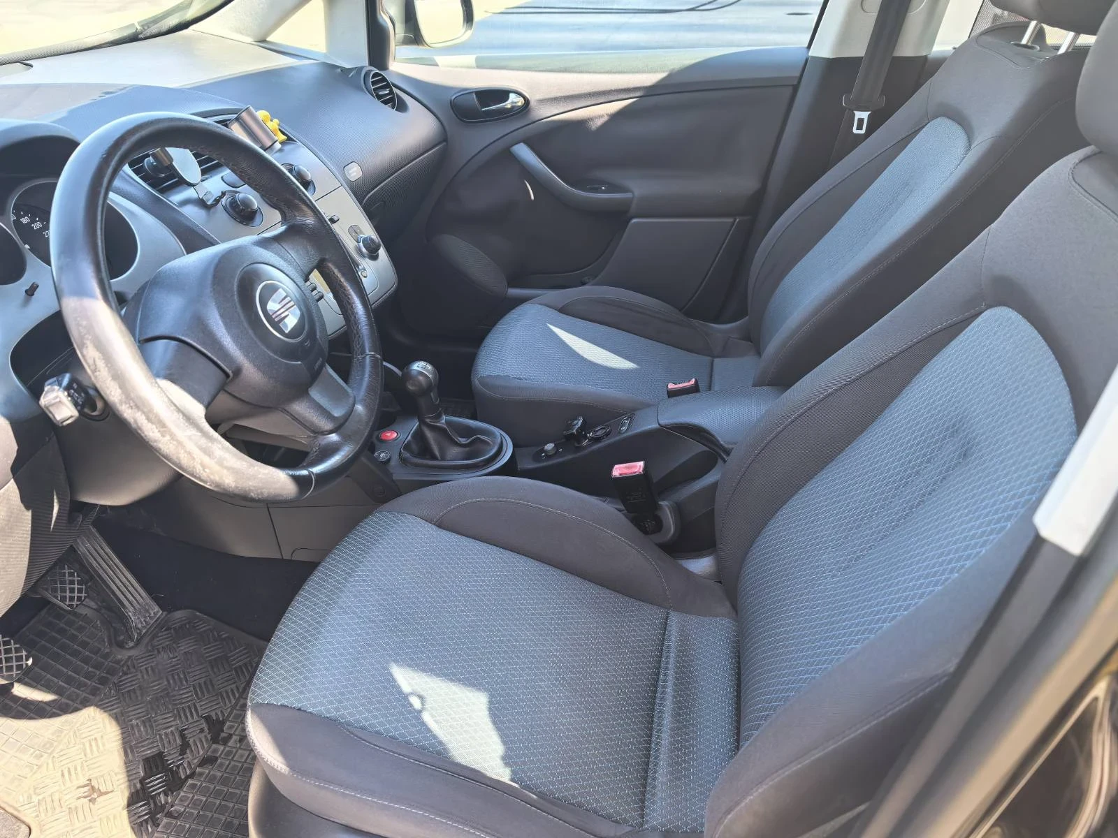 Seat Altea, снимка 7 - Автомобили и джипове - 56205736