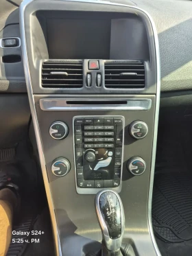 Volvo XC60 2.0..TURBO..D4 ..PETROL 245 ..FWD USA .., снимка 10