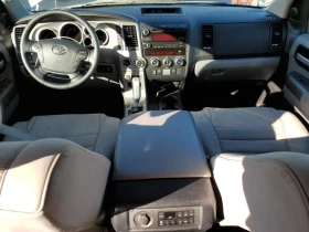 Toyota Sequoia LIMITED 5.7* На 70хил.км!* Идеална за газ* 4X4* - 33999 лв. - 62154691 | Car24.bg