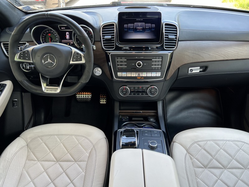 Mercedes-Benz GLE 43 AMG /4M/ DESIGNO EXCLUSIV/ BANG&OLUFSEN/360/PANO/3xTV/, снимка 13 - Автомобили и джипове - 46787985