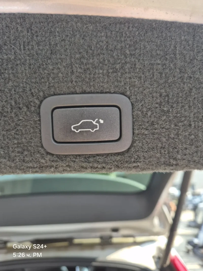 Volvo XC60 2.0..TURBO..D4 ..PETROL 245 ..FWD USA ..БАРТЕР, снимка 16 - Автомобили и джипове - 50672988