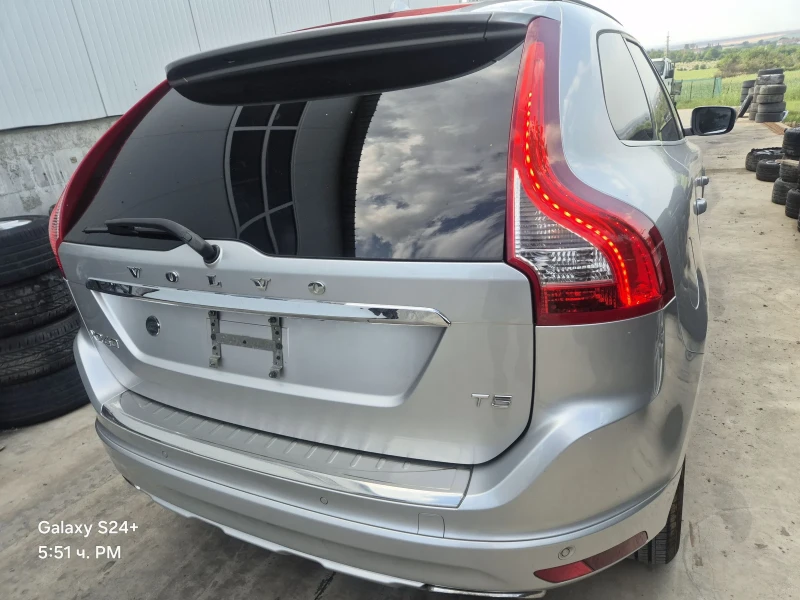 Volvo XC60 2.0..TURBO..D4 ..PETROL 245 ..FWD USA ..БАРТЕР, снимка 3 - Автомобили и джипове - 50672988