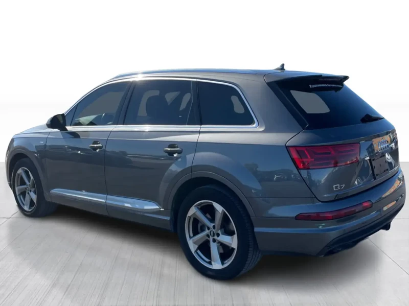 Audi Q7 * Progressiv* S-Line* Quattro* 7 местен* Панорама, снимка 4 - Автомобили и джипове - 52591032