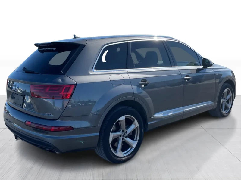 Audi Q7 * Progressiv* S-Line* Quattro* 7 местен* Панорама, снимка 3 - Автомобили и джипове - 52591032